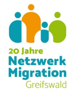 Das Netzwerk Migration Greifswald ist ein wichtiger Pfeiler in der Integrationsarbeit der Region. Es bündelt die Institutionen, Initiativen, Migrant*innen-Selbstorganisationen, Vereine und Behörden, die in ihrer Tätigkeit verschiedene Leistungen für Menschen mit Flucht- und Migrationsbiografien anbieten. Innerhalb des Netzwerkes werden unter anderem Projekte, Veranstaltungen und Fachgespräche initiiert und durchgeführt, die Toleranz, Willkommenskultur und Teilhabe befördern.
www.greifswald.de/de/mein-greifswald/beratung-und-hilfe/Integrationsbeauftragte/netzwerk-migration-greifswald-mso